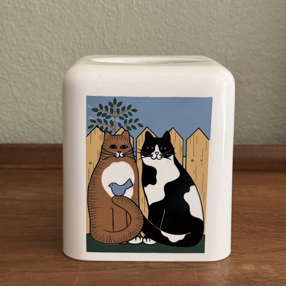 Cat Tissue Kleenex Plastic Cover Cat Family Black & White EUC